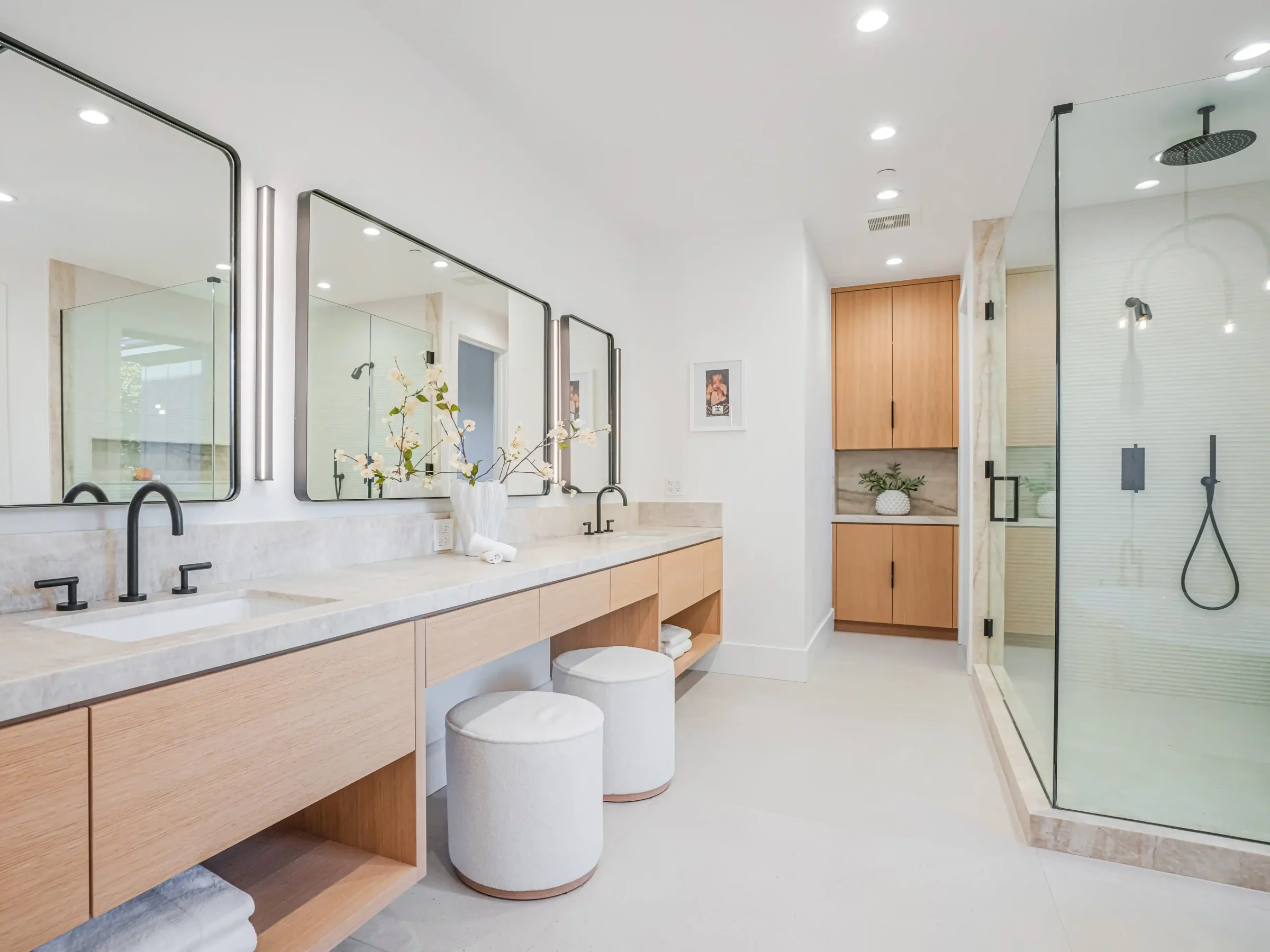 Revel_Builders_16445 Otsego St Encino CA-print-038-036-Otsego St32-4200×2802-300dpi