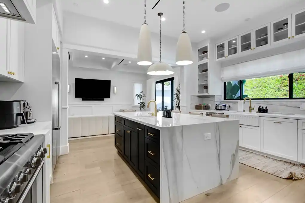 Revel_Builders_OC24076669_18_1
